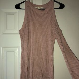 Cold shoulder sweater from Francesca’s💕